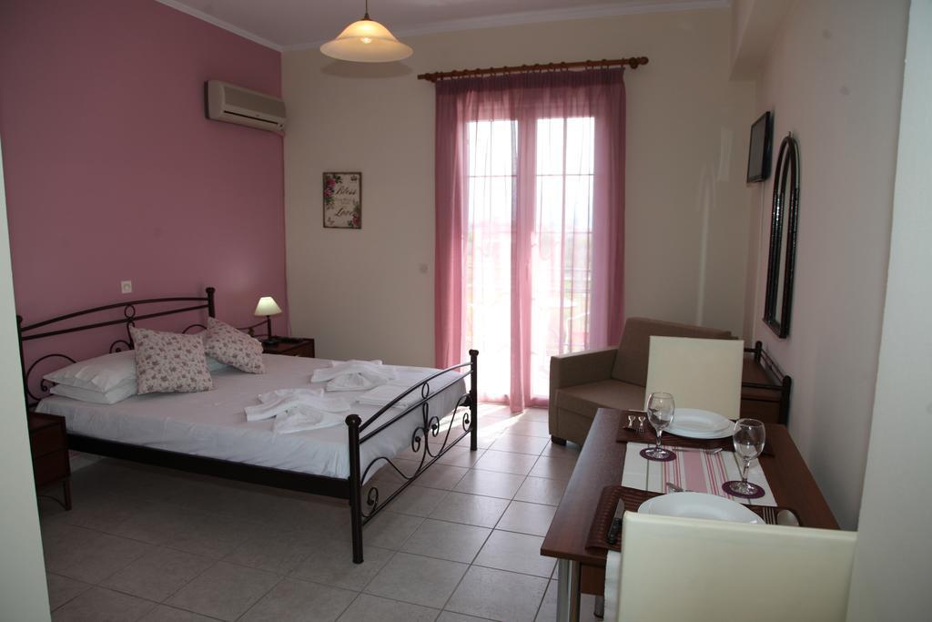 Aspasia Studios Lixouri Room photo